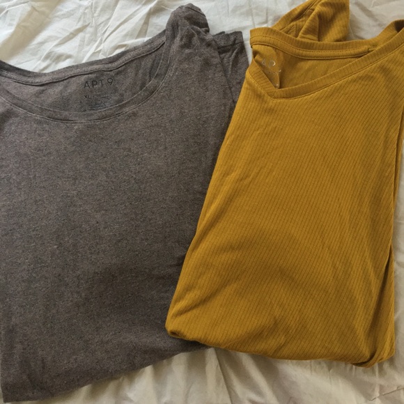 APT9 Two tops bundle - Picture 1 of 3